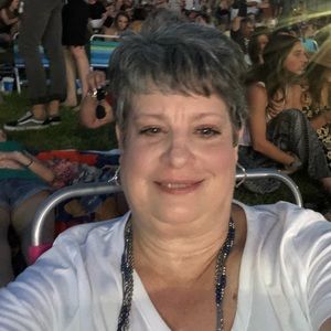 Meet your Posher, Lori